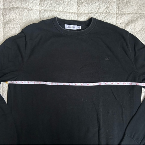 Calvin Klein Black Crewneck Sweater Timeless Design - Picture 7 of 10